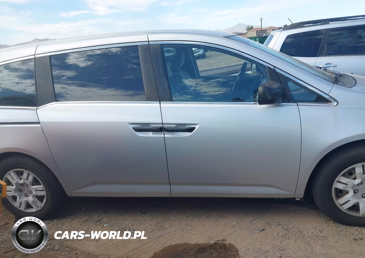 2013 Honda Odyssey Lx VIN:5FNRL5H23DB057706 - 13
