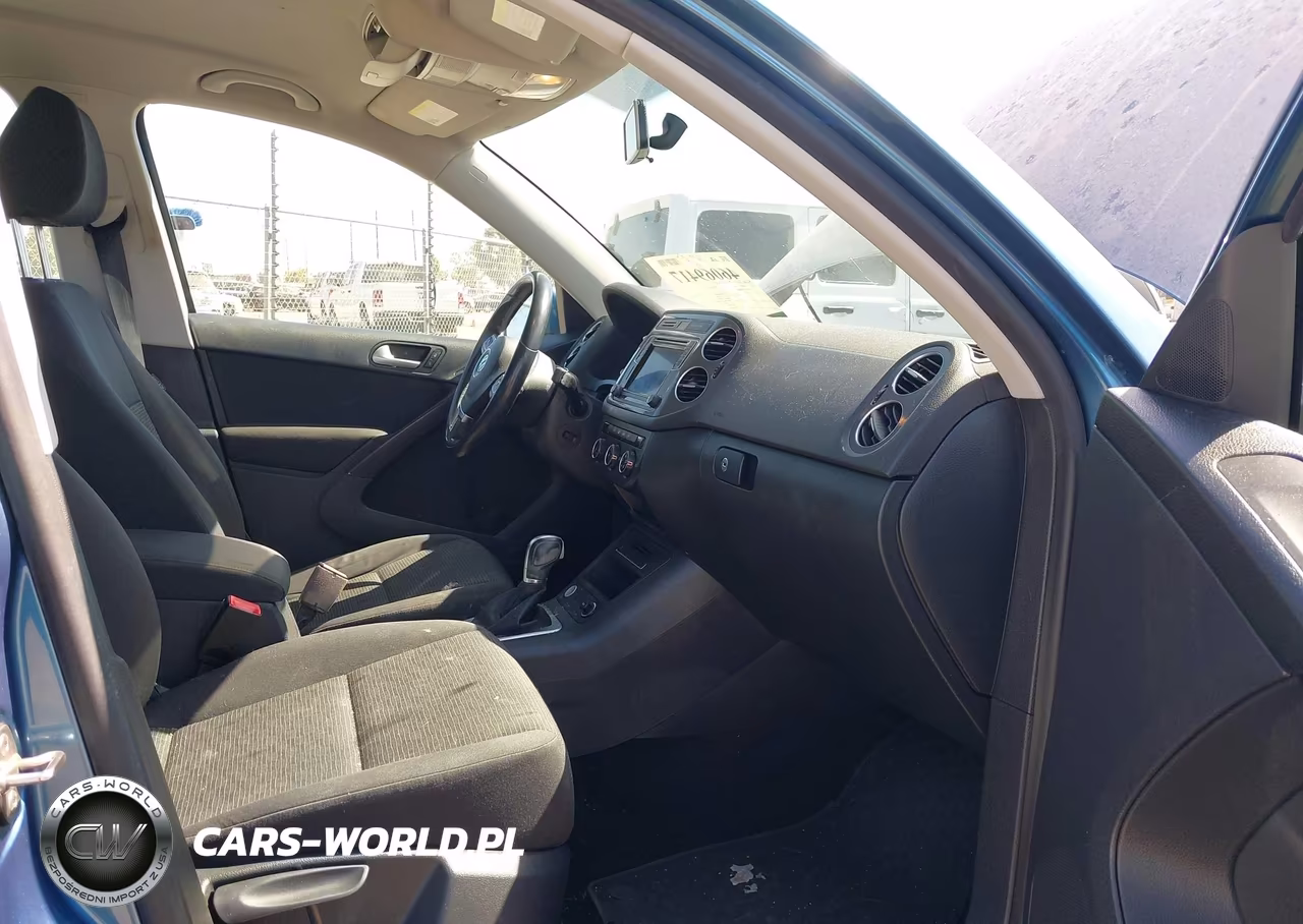 2017 Volkswagen Tiguan 2.0T-2.0T S VIN:WVGAV7AX6HK047264 - 5