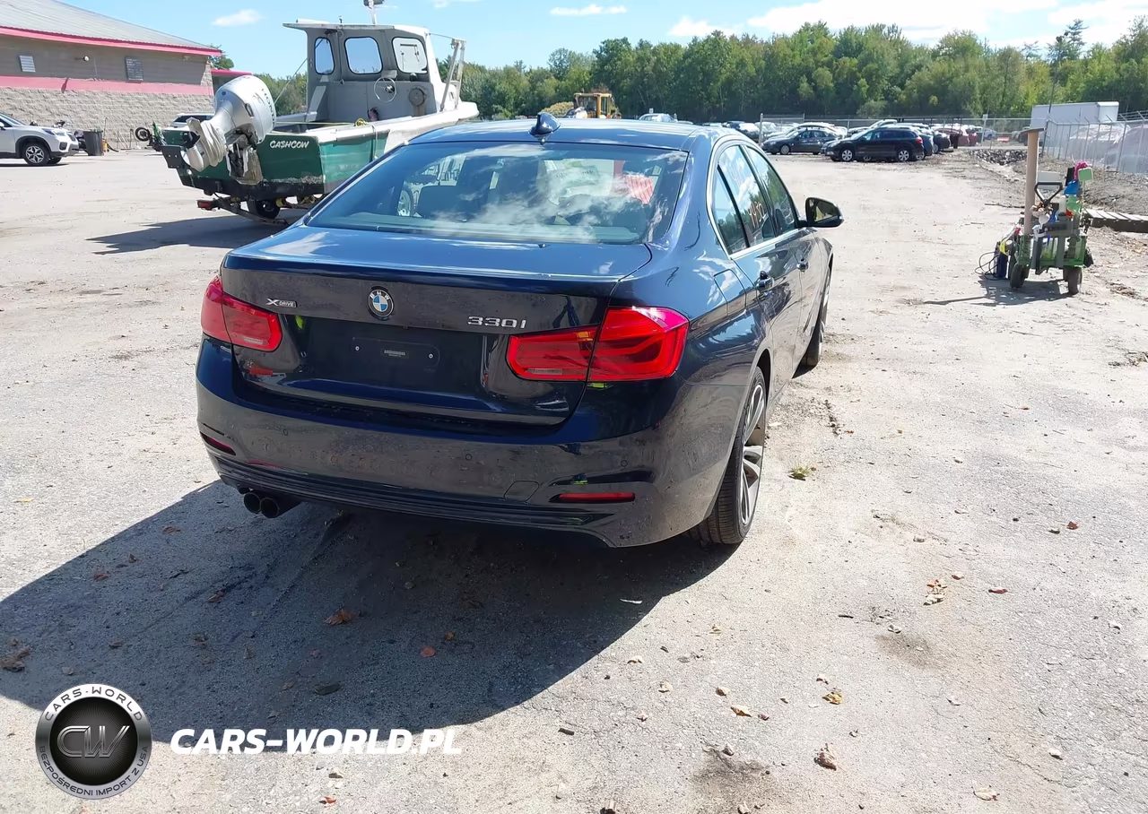 2017 BMW 330I xDrive VIN:WBA8D9C35HA011435 - 4