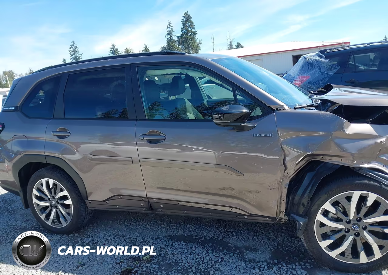 2025 Subaru Forester Touring Hybrid VIN:JF2SLSTD9SH433672 - 14