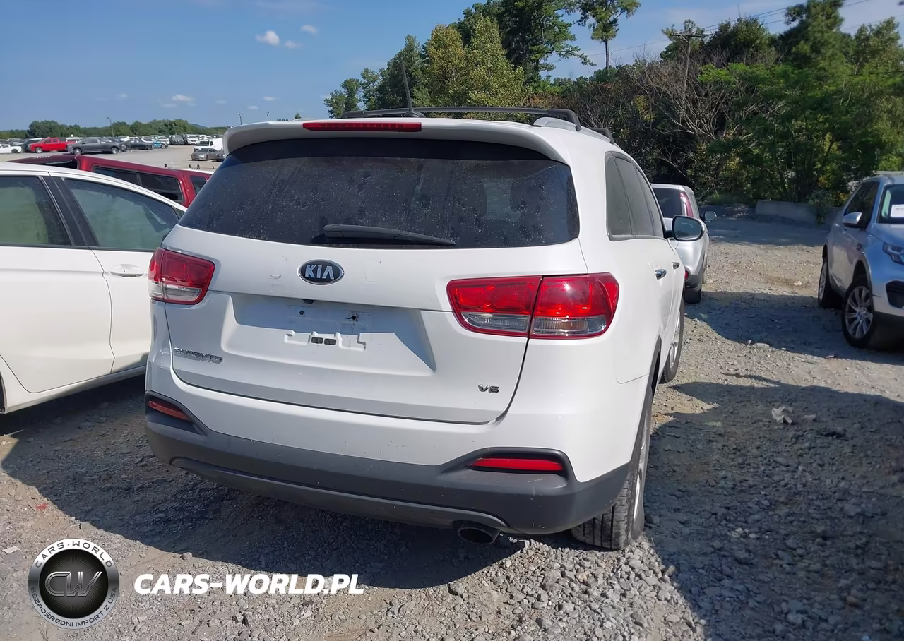 2018 Kia Sorento 3.3L Lx VIN:5XYPGDA59JG421559 - 4