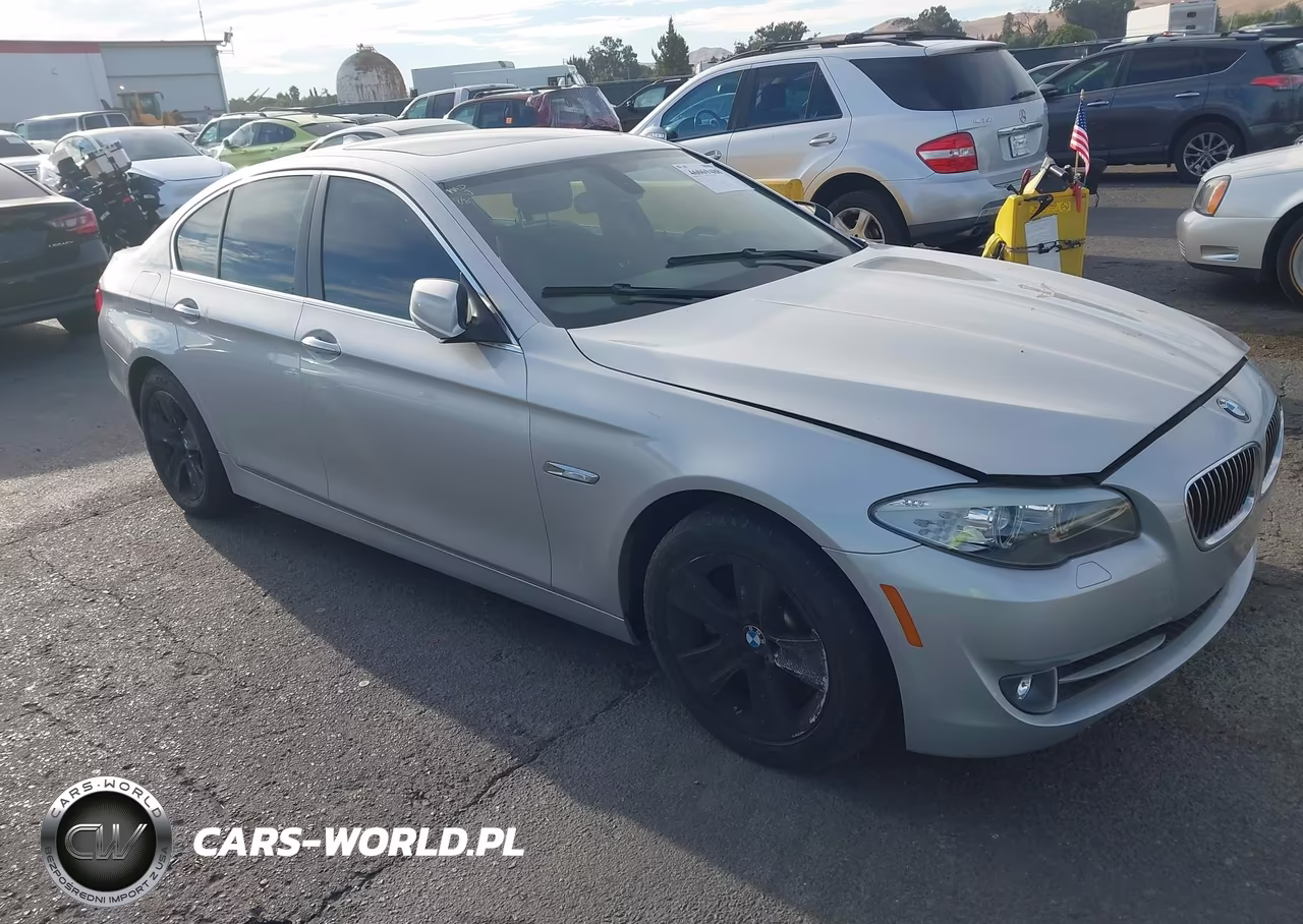 2012 BMW 528I