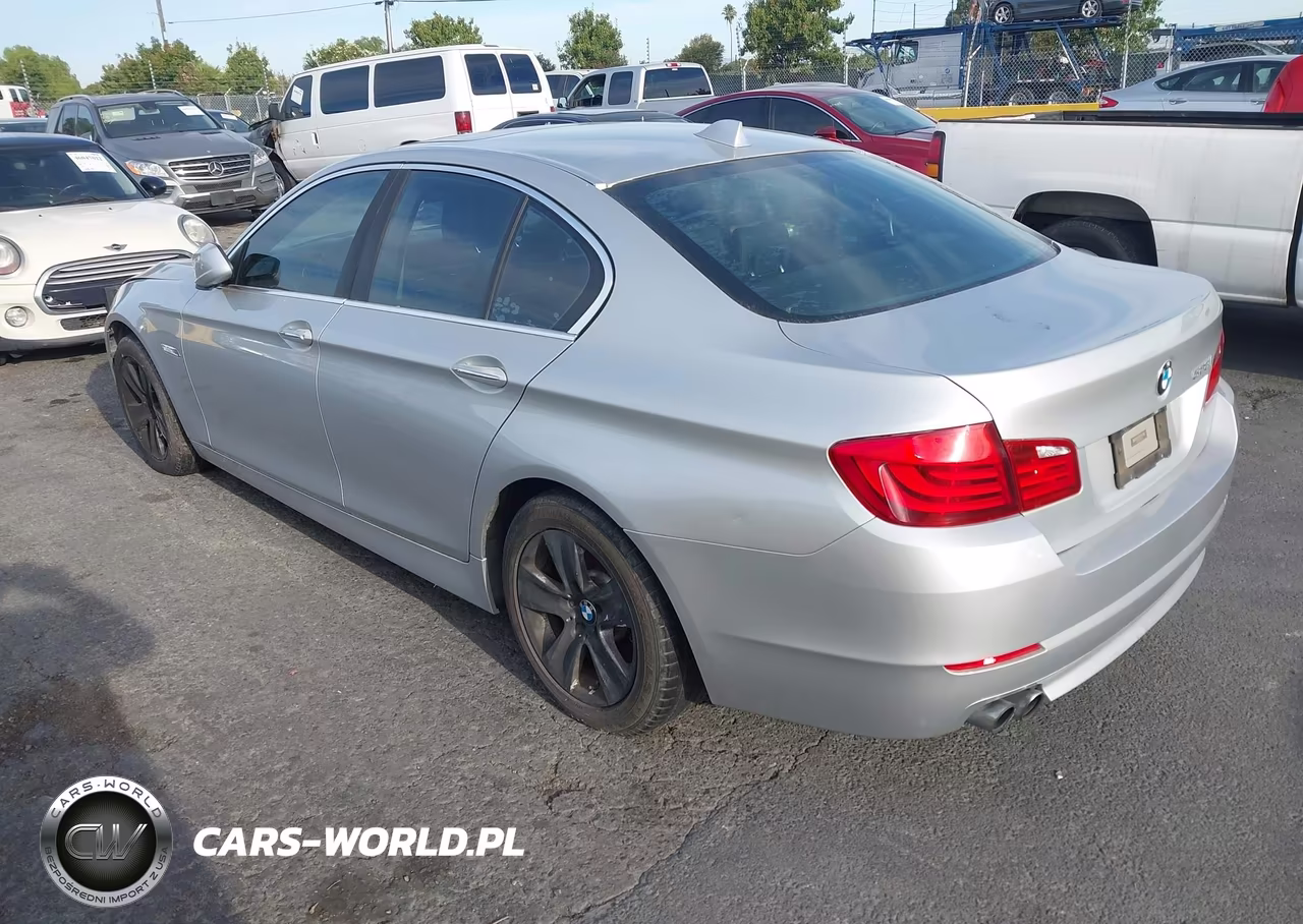 2012 BMW 528I VIN:WBAXG5C55CDW85430 - 3