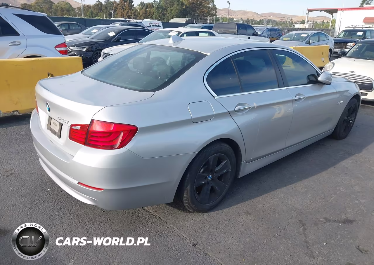 2012 BMW 528I VIN:WBAXG5C55CDW85430 - 4