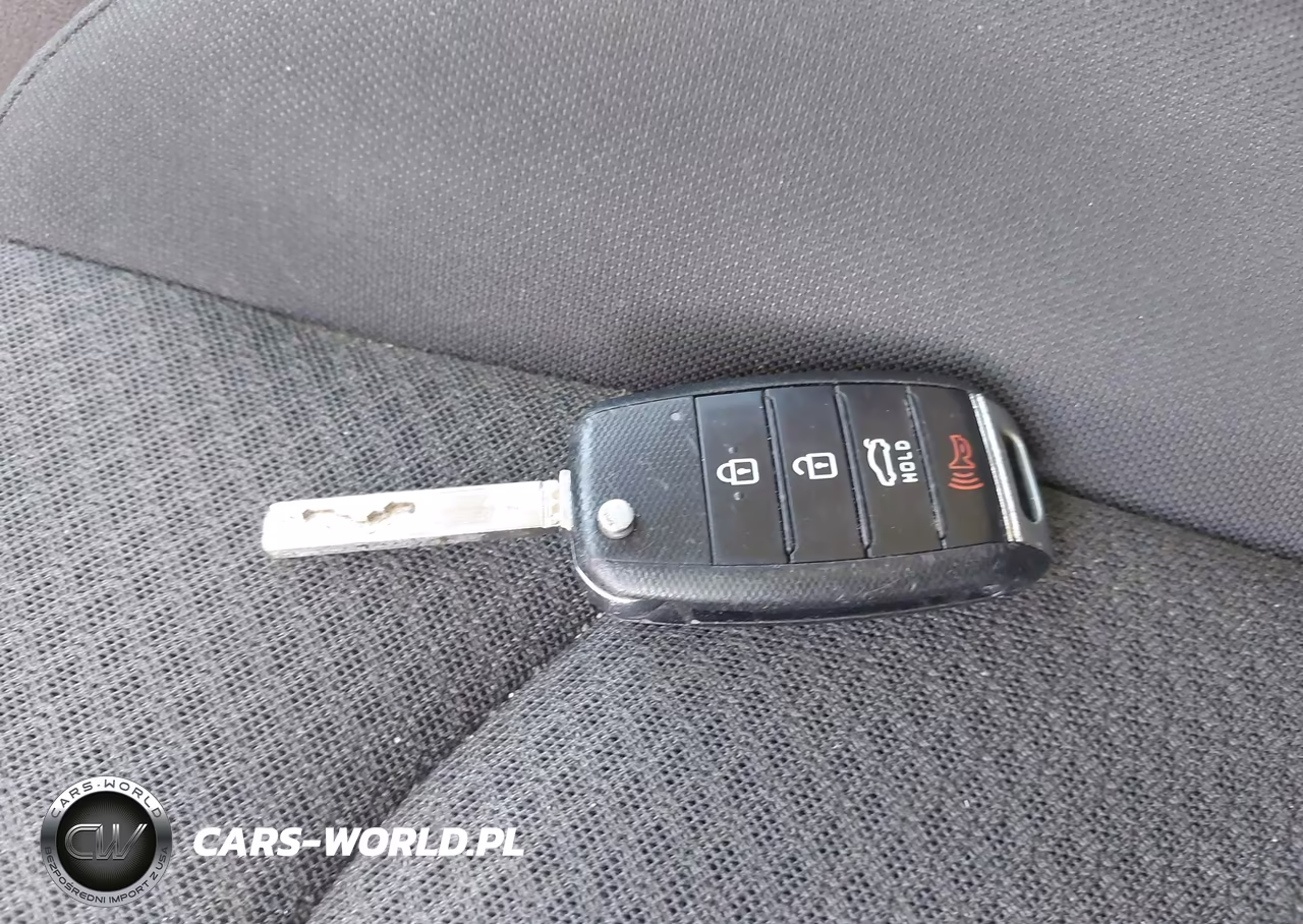 2018 Kia Optima Lx VIN:5XXGT4L37JG263038 - 11