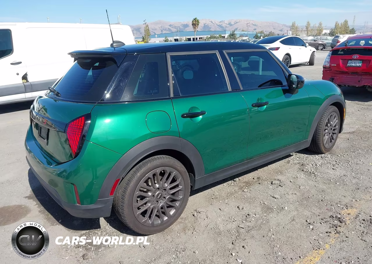2025 Mini Hardtop Cooper S VIN:WMW53GD05S2W94690 - 4