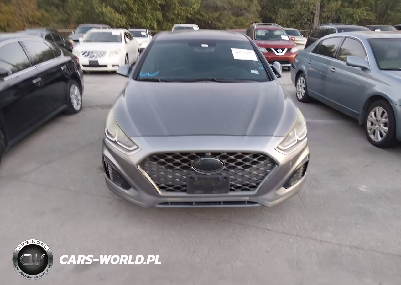 2018 Hyundai Sonata Sport VIN:5NPE34AF3JH655376 - 12