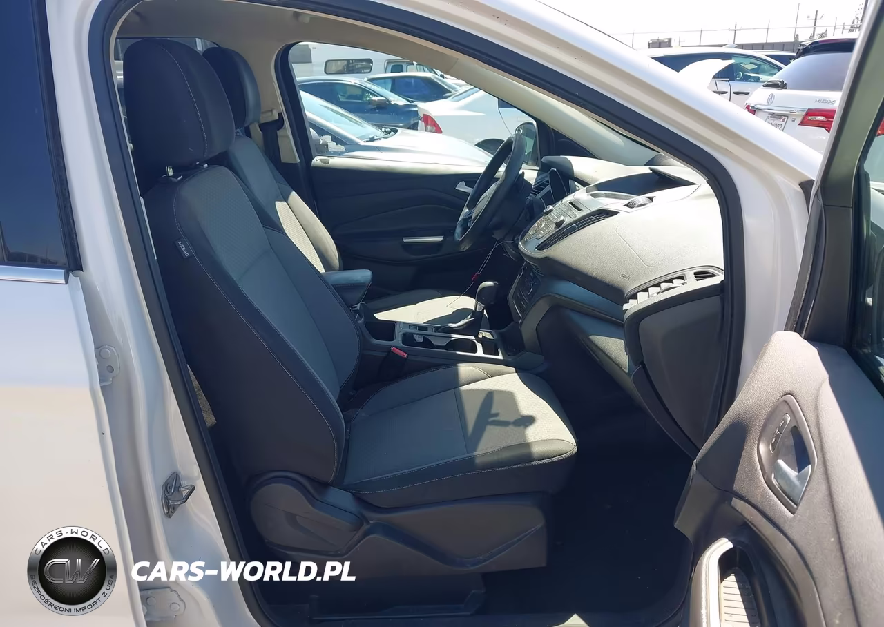 2017 Ford Escape Se VIN:1FMCU9GD4HUE49728 - 5