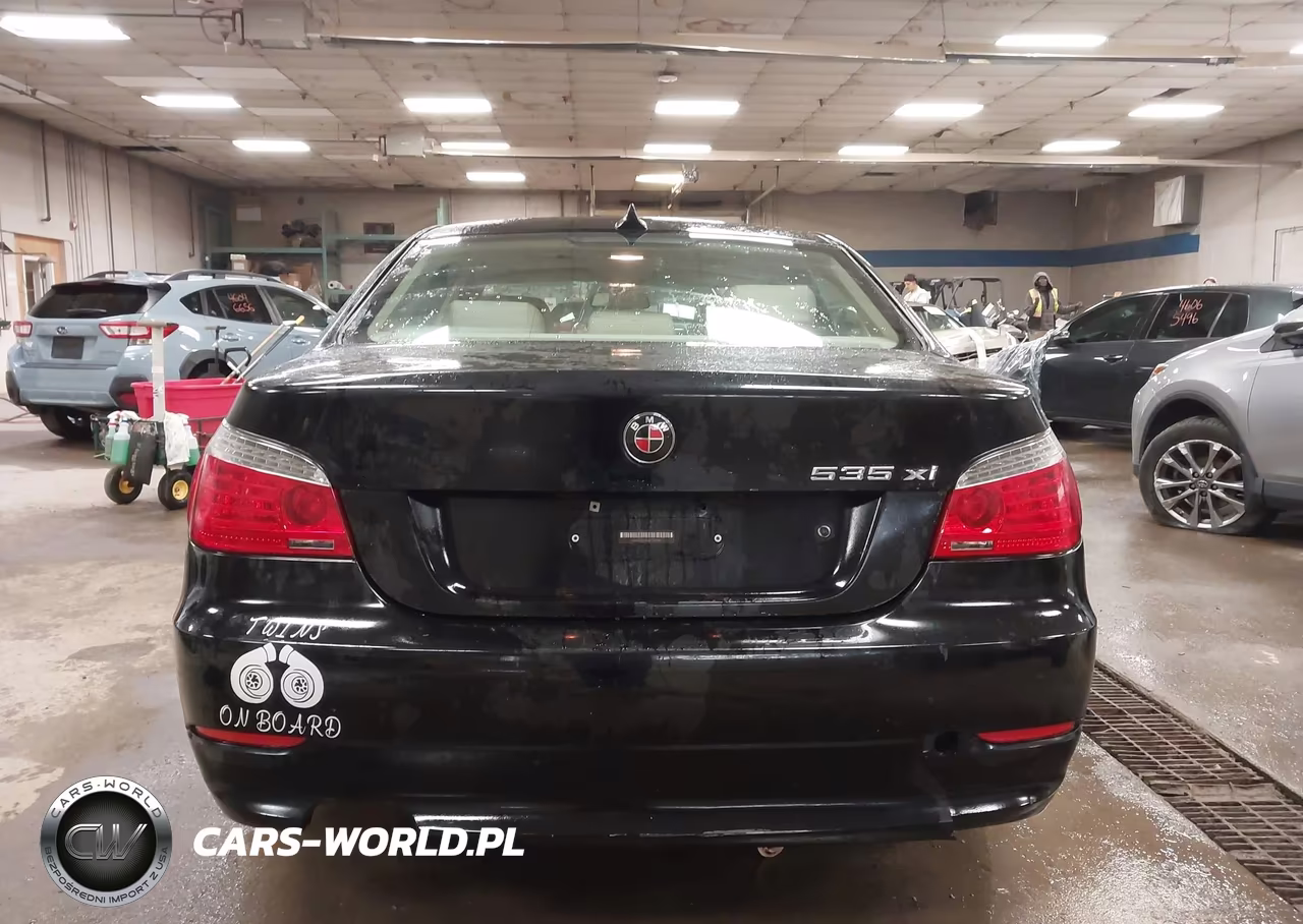 2008 BMW 535Xi VIN:WBANV93518C130749 - 17