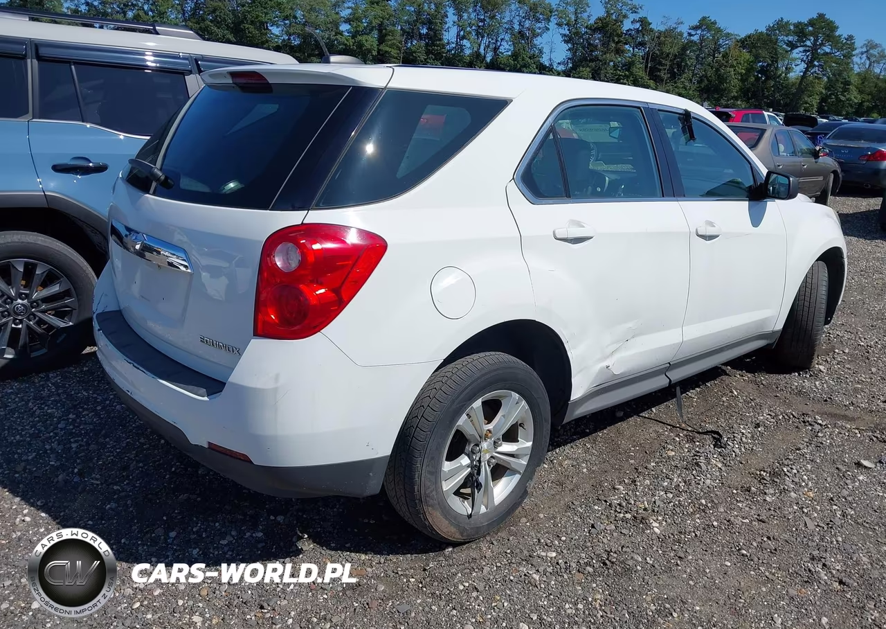 2015 Chevrolet Equinox Ls VIN:1GNALAEK2FZ121121 - 4