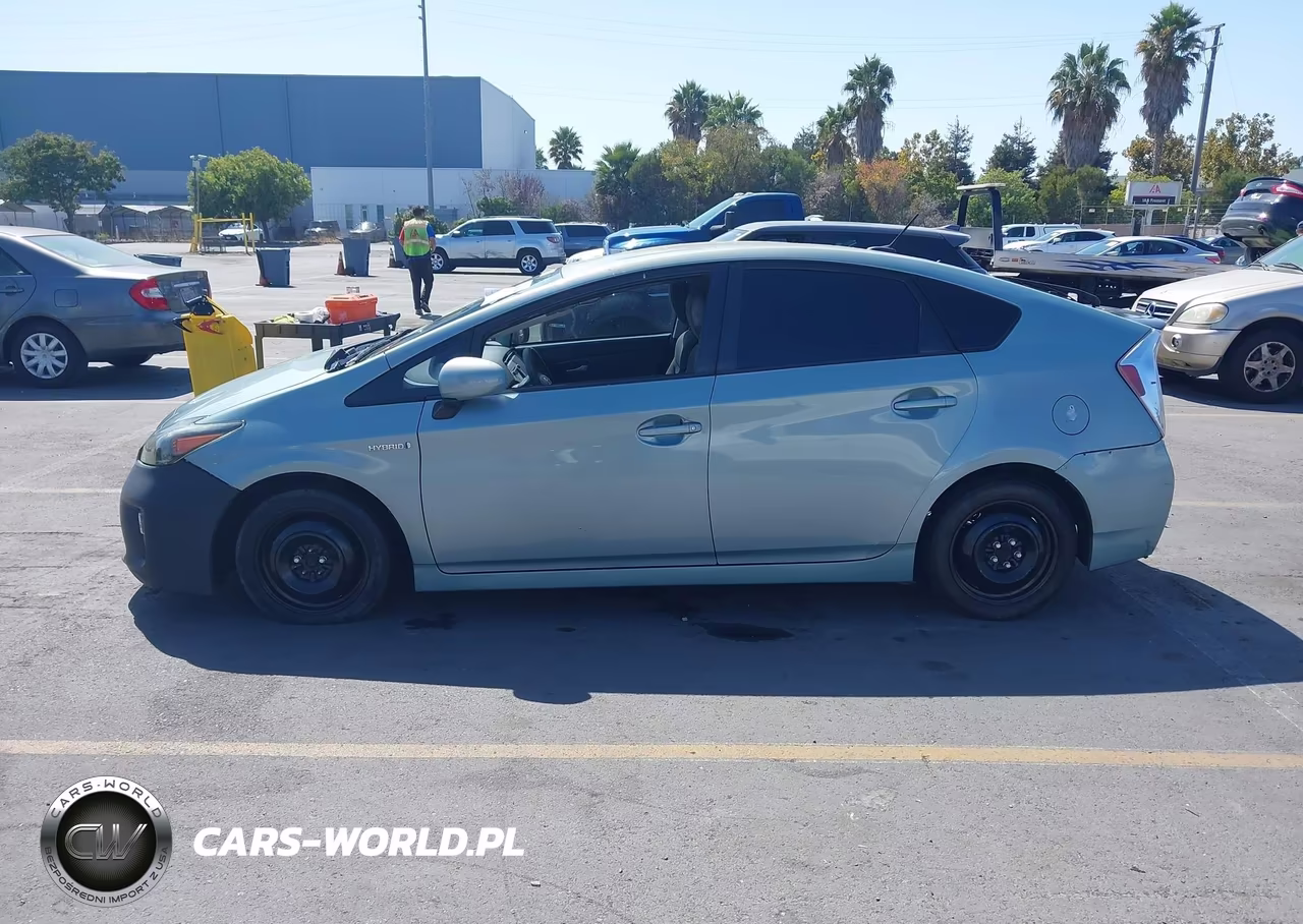 2015 Toyota Prius Three VIN:JTDKN3DU6F1959821 - 15