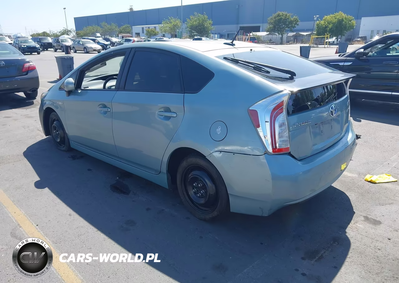 2015 Toyota Prius Three VIN:JTDKN3DU6F1959821 - 3