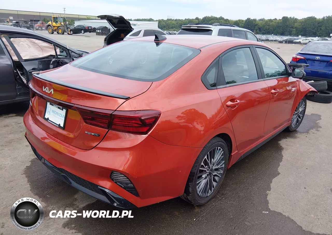 2022 Kia Forte Gt-Line VIN:3KPF54AD5NE437172 - 4