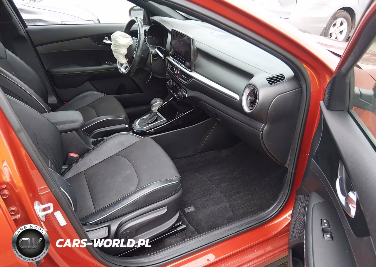 2022 Kia Forte Gt-Line VIN:3KPF54AD5NE437172 - 5