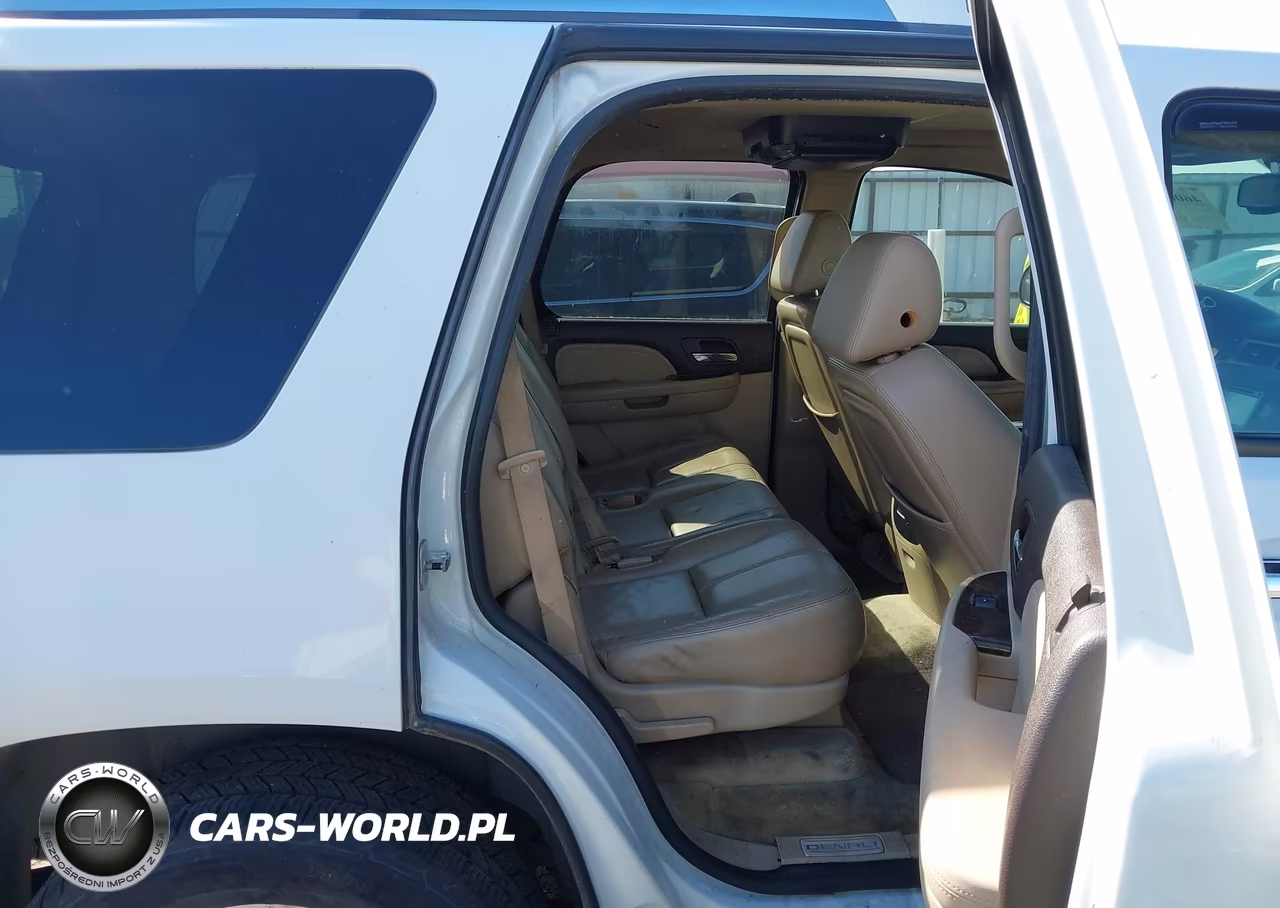 2007 GMC Yukon Denali VIN:1GKFK63897J150139 - 8