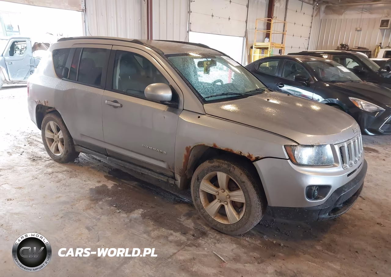 2017 Jeep Compass Latitude 4X4 – zdjęcie 1 z 11