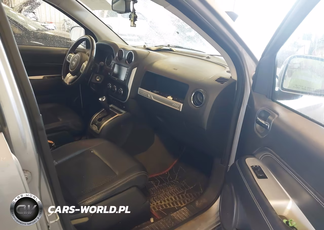 2017 Jeep Compass Latitude 4X4 VIN:1C4NJDEB8HD101411 - 5