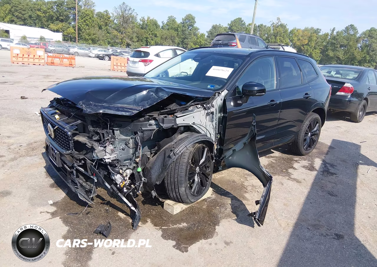 2024 Volvo Xc60 B5 Plus Dark Theme VIN:YV4L12RL5R1777099 - 2