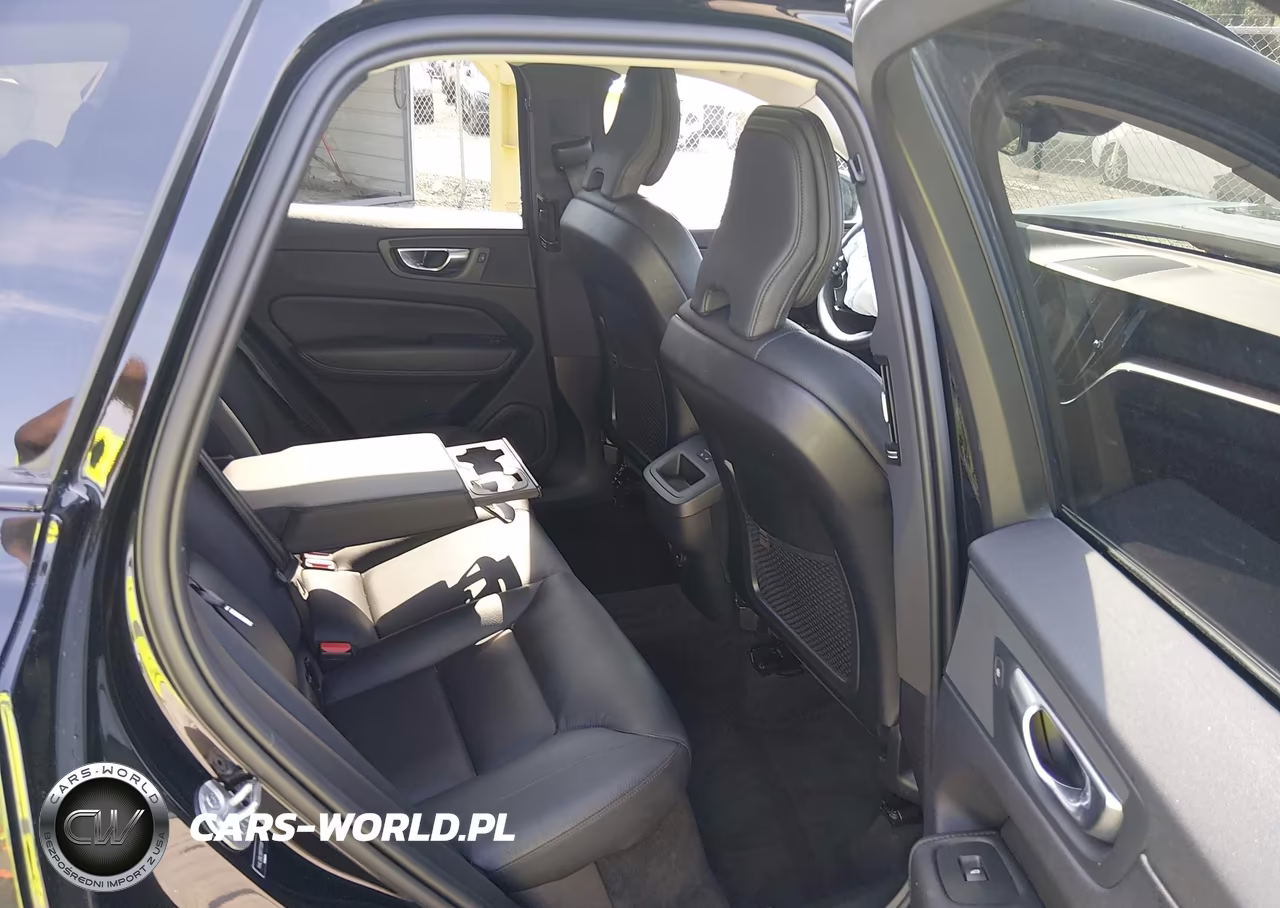 2024 Volvo Xc60 B5 Plus Dark Theme VIN:YV4L12RL5R1777099 - 8