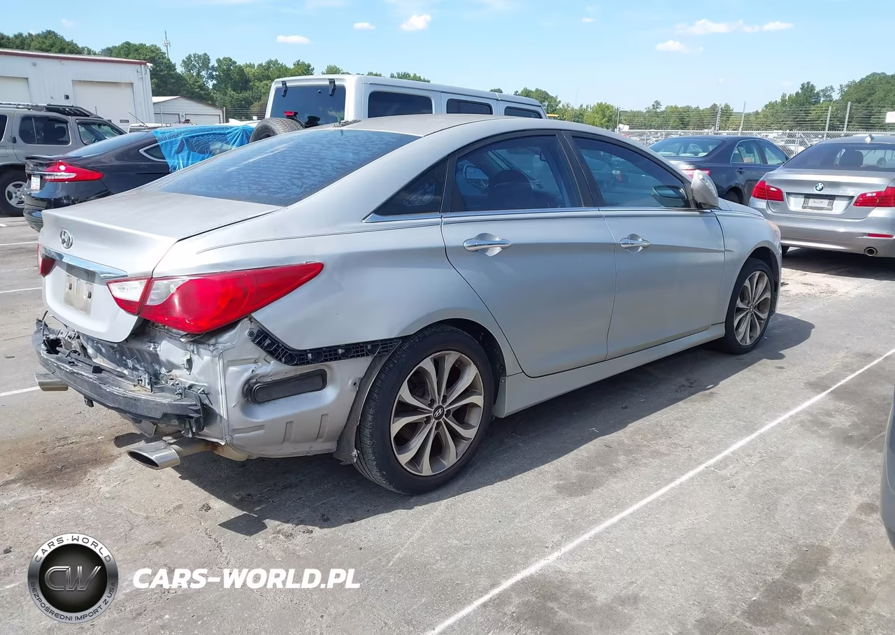 2014 Hyundai Sonata Se VIN:5NPEC4AC0EH932125 - 4