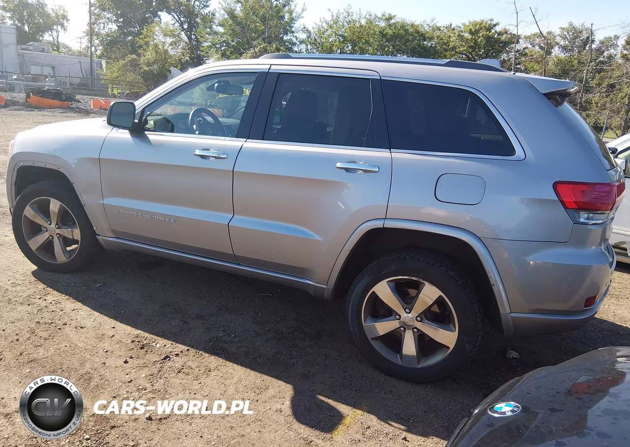 2015 Jeep Grand Cherokee Overland VIN:1C4RJFCG7FC757209 - 3