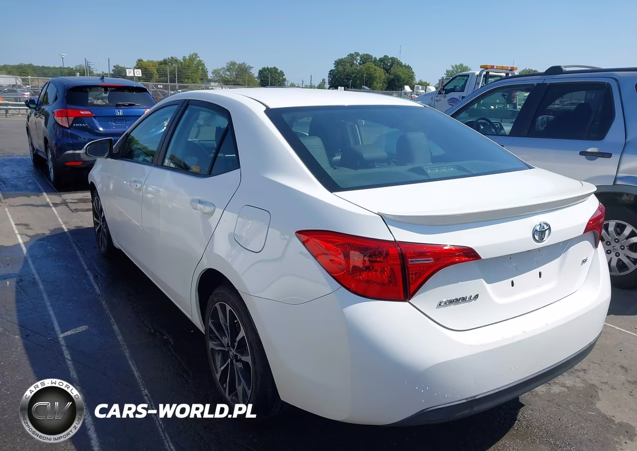 2017 Toyota Corolla Se VIN:2T1BURHE4HC772147 - 3