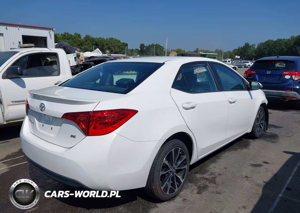 2017 Toyota Corolla Se VIN:2T1BURHE4HC772147 - 4