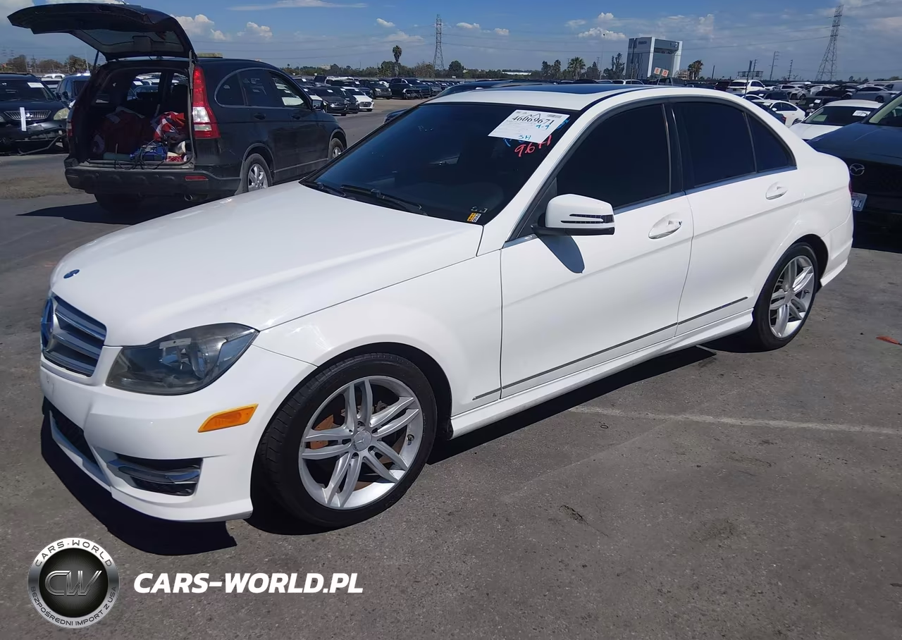 2013 Mercedes-Benz C 250 Sport VIN:WDDGF4HB7DA852264 - 2