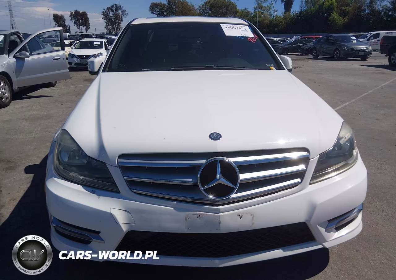2013 Mercedes-Benz C 250 Sport VIN:WDDGF4HB7DA852264 - 6