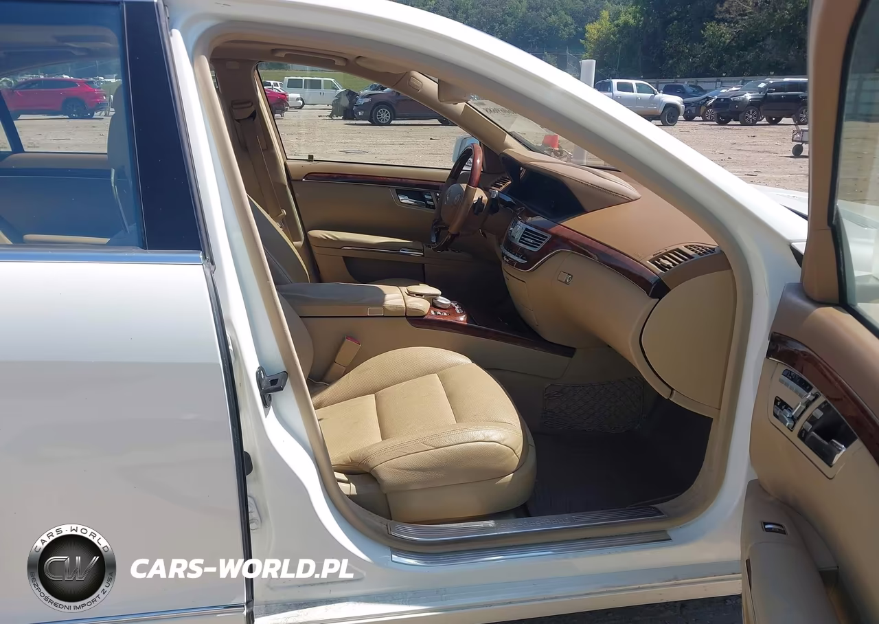 2010 Mercedes-Benz S 550 4Matic VIN:WDDNG8GBXAA357615 - 5