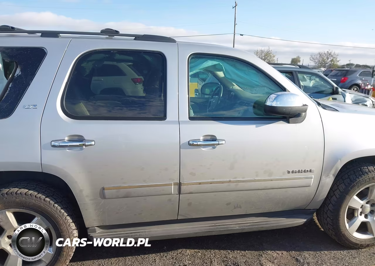 2013 Chevrolet Tahoe Ltz VIN:1GNSKCE07DR331079 - 13