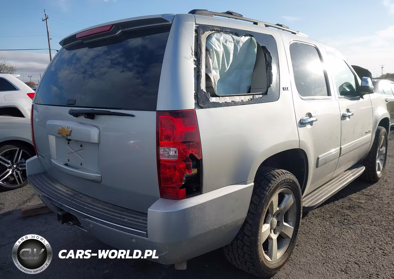2013 Chevrolet Tahoe Ltz VIN:1GNSKCE07DR331079 - 6