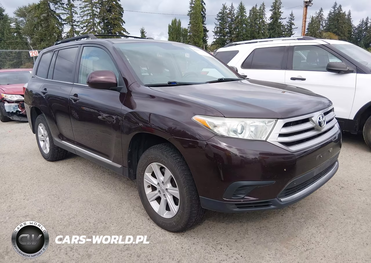 2013 Toyota Highlander Base V6 – zdjęcie 1 z 17