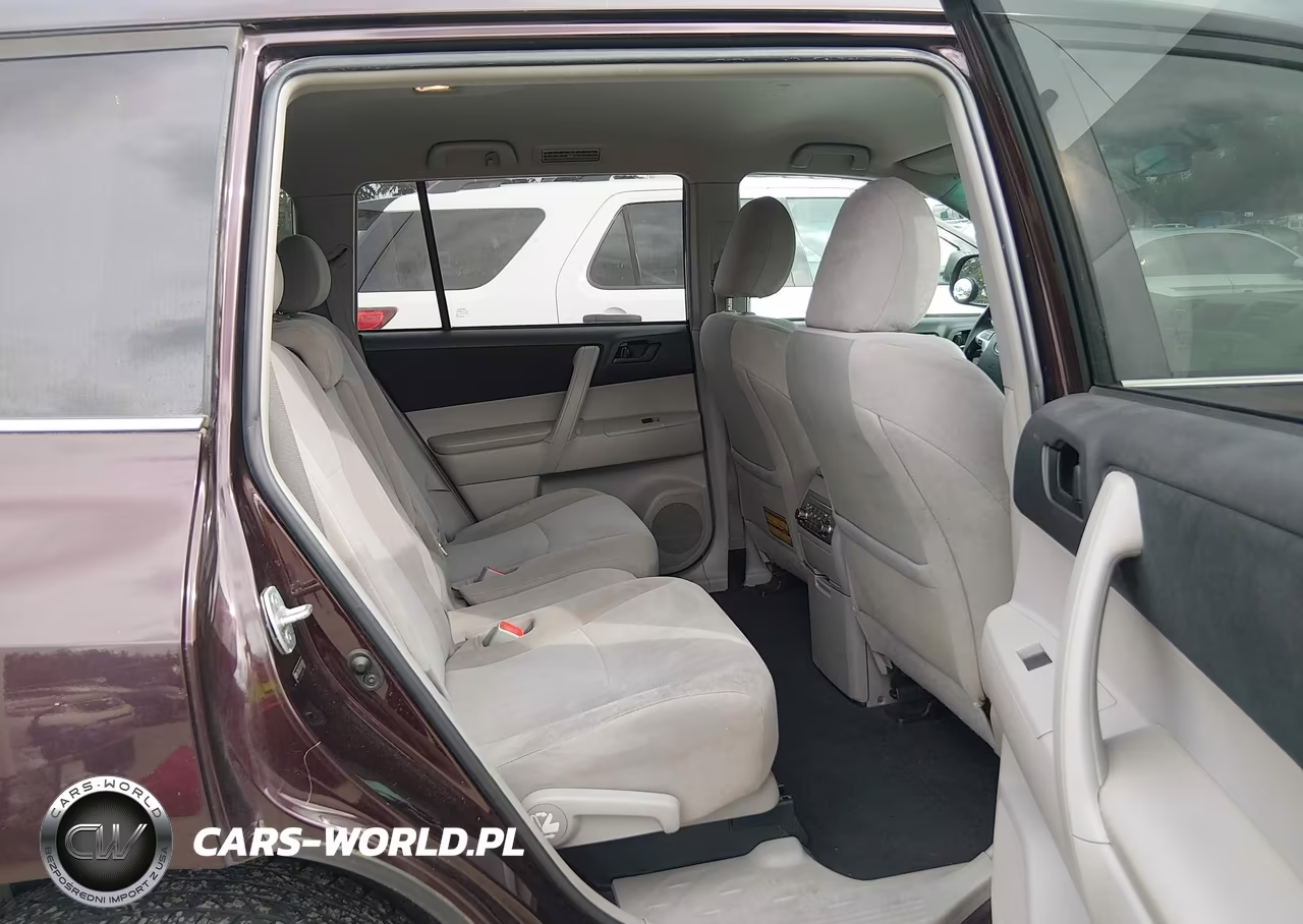 2013 Toyota Highlander Base V6 VIN:5TDBK3EH2DS193001 - 8