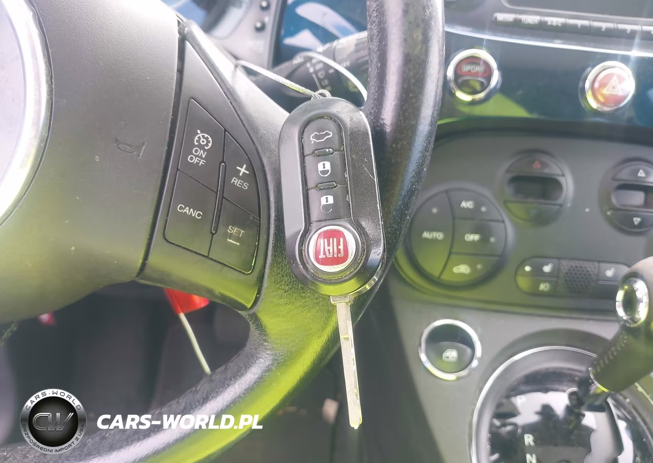2013 Fiat 500 Lounge VIN:3C3CFFCR8DT573833 - 11