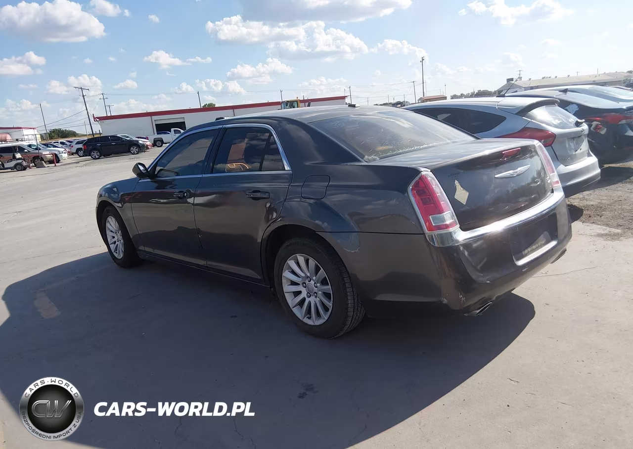 2013 Chrysler 300 Motown VIN:2C3CCAAG1DH588342 - 3