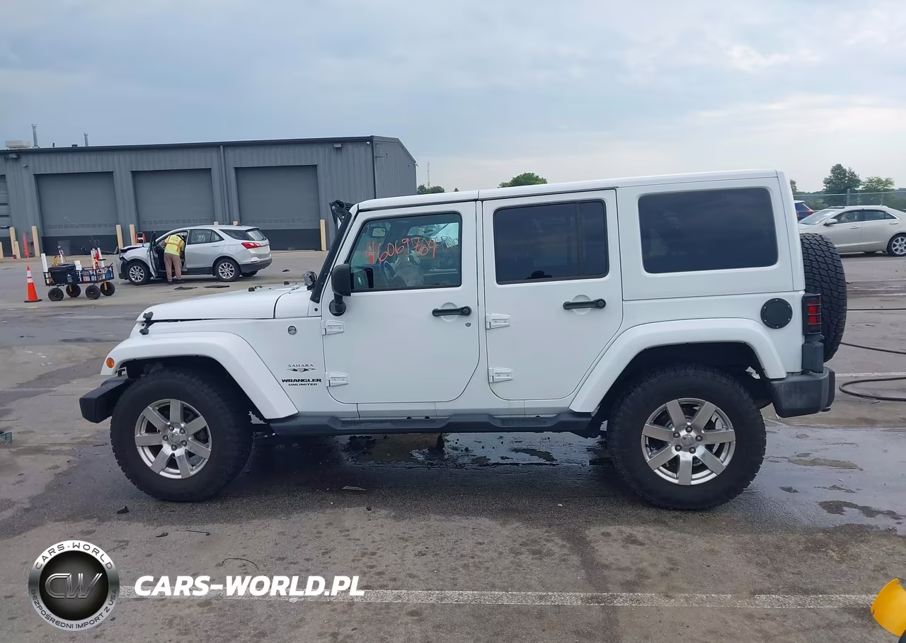 2017 Jeep Wrangler Unlimited Sahara VIN:1C4BJWEG1HL542555 - 15