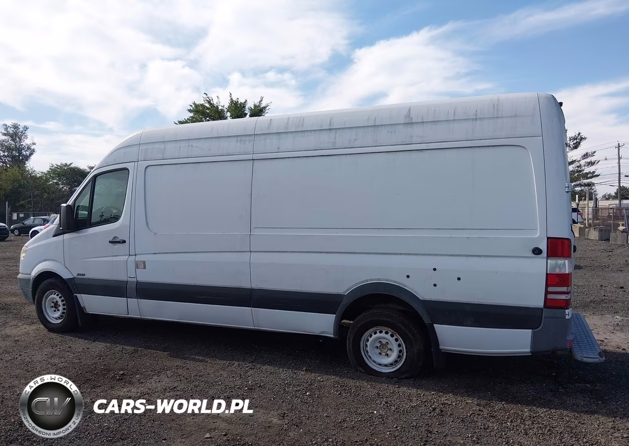 2011 Mercedes-Benz Sprinter 2500 High Roof VIN:WD3PE8CBXB5564590 - 14