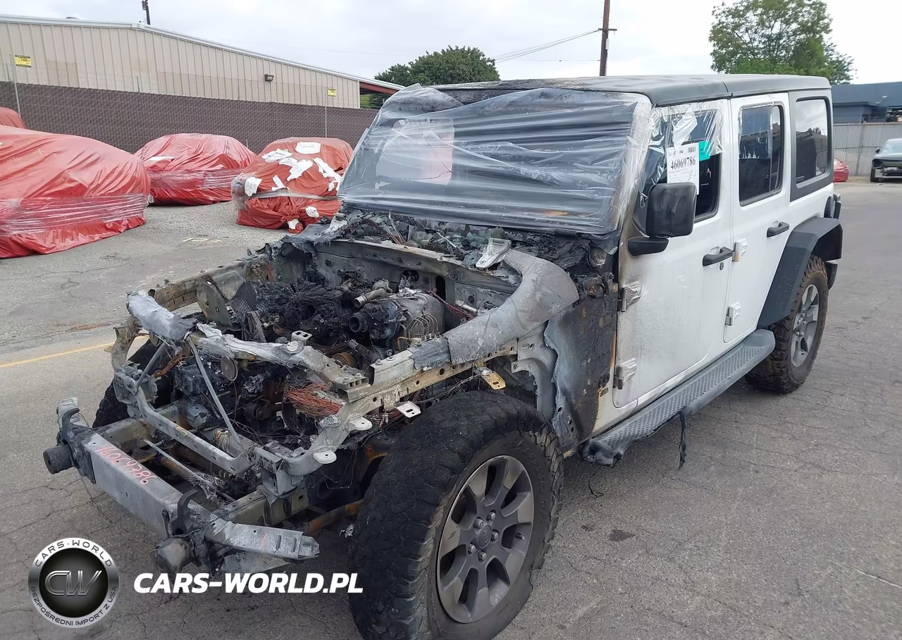 2018 Jeep Wrangler Unlimited Sahara 4X4 VIN:1C4HJXEN9JW213573 - 2