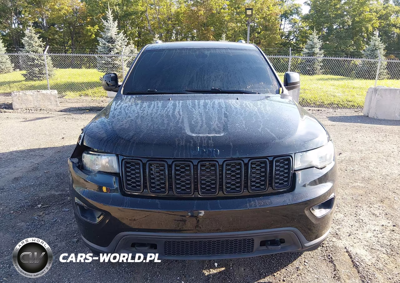 2018 Jeep Grand Cherokee Upland 4X4 VIN:1C4RJFAGXJC426619 - 13