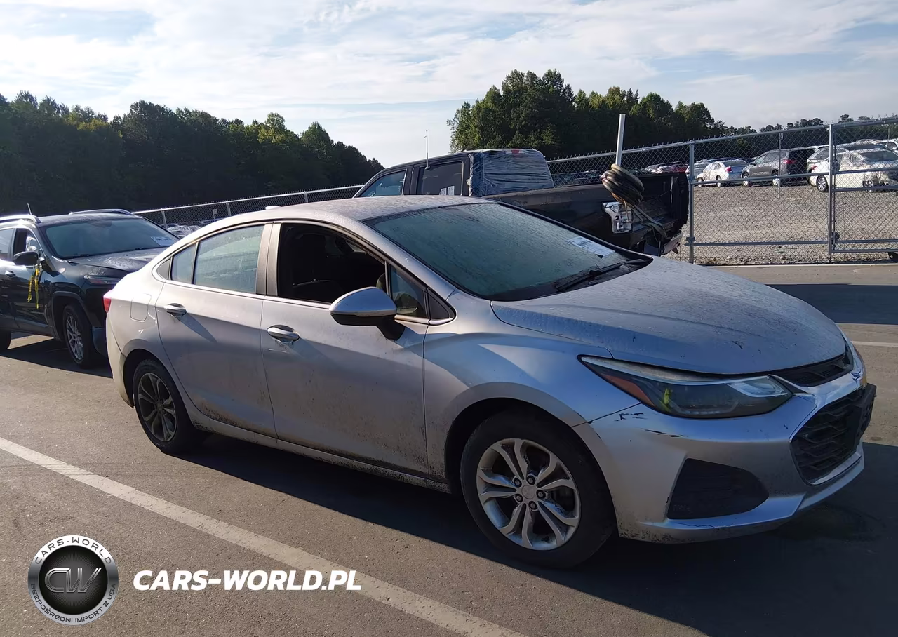 2019 Chevrolet Cruze Lt VIN:1G1BE5SM5K7144931 - 1