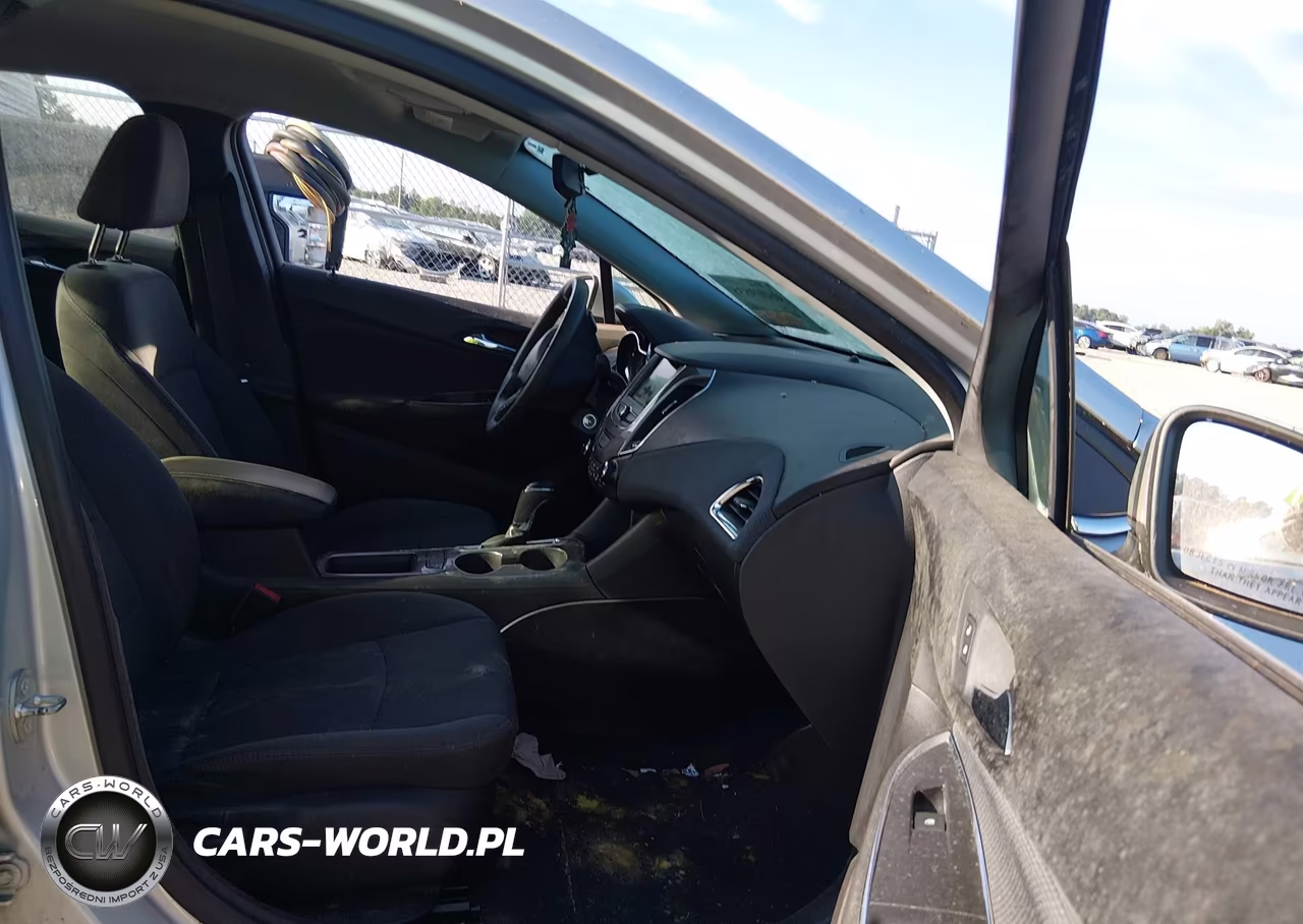 2019 Chevrolet Cruze Lt VIN:1G1BE5SM5K7144931 - 5