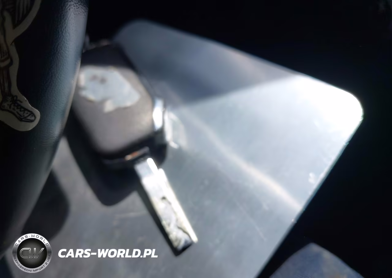 2019 Kia Forte S VIN:3KPF34AD2KE018116 - 11