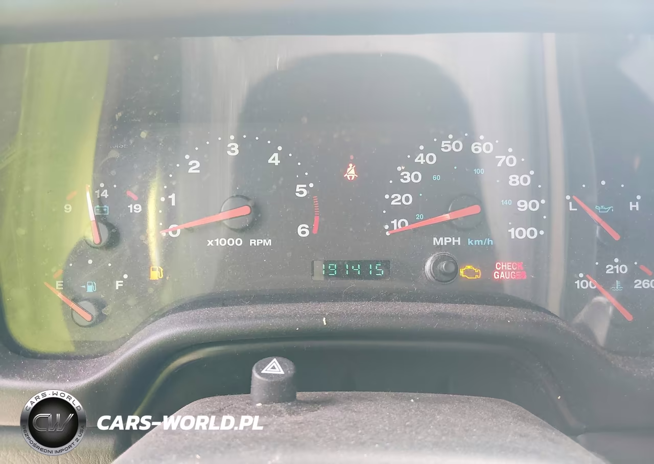2005 Jeep Wrangler Unlimited VIN:1J4FA44S25P320066 - 7