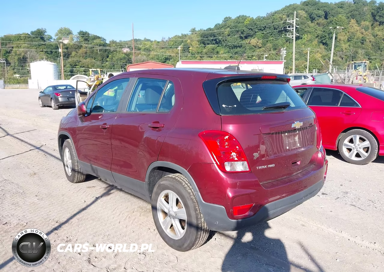 2017 Chevrolet Trax Ls VIN:3GNCJNSB8HL198516 - 3