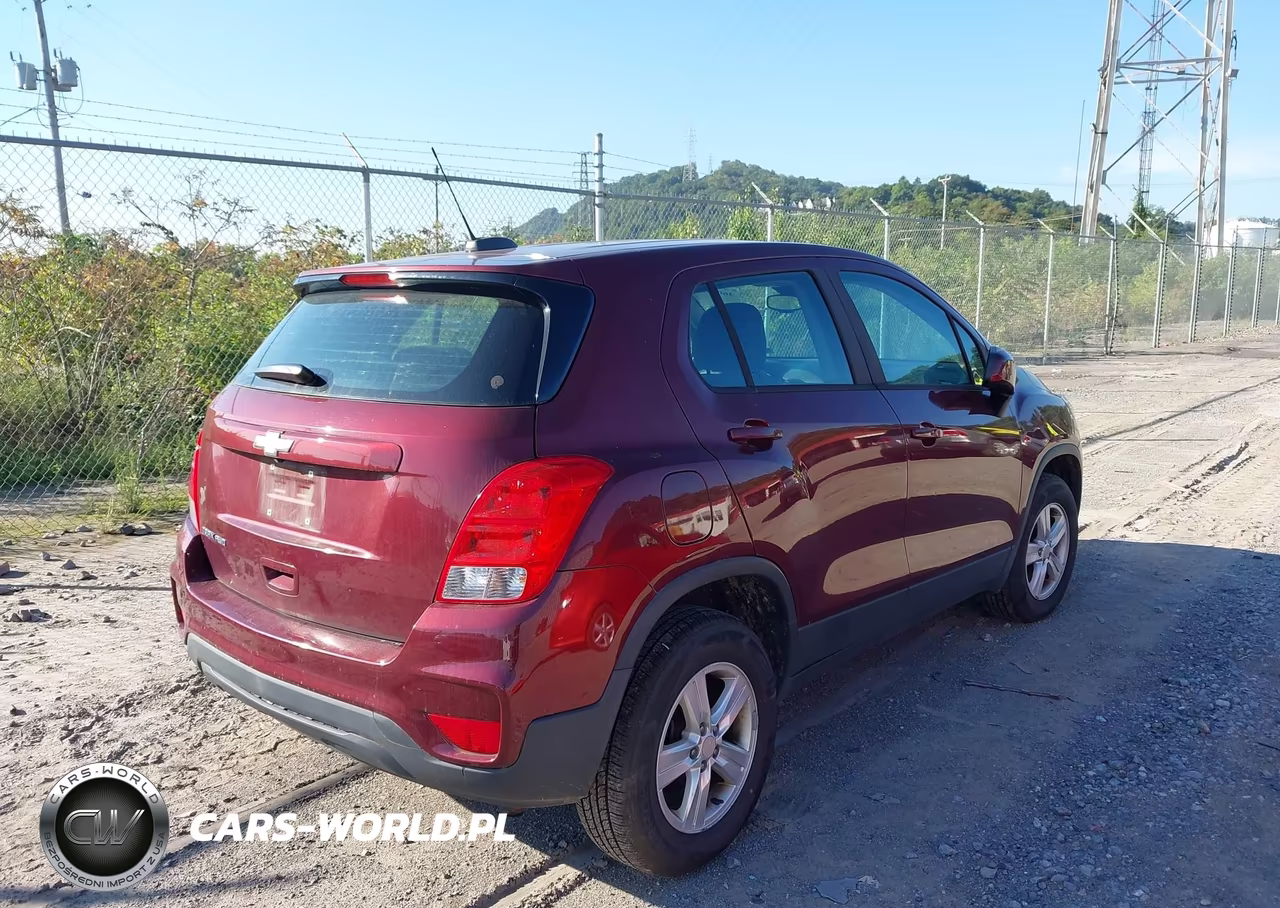 2017 Chevrolet Trax Ls VIN:3GNCJNSB8HL198516 - 4