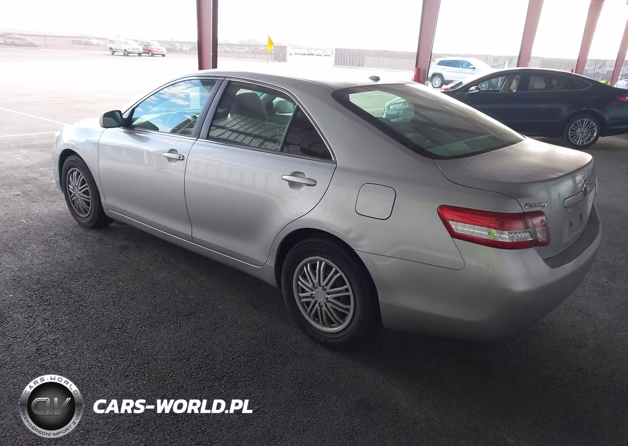 2010 Toyota Camry Le VIN:4T1BF3EK9AU535322 - 3
