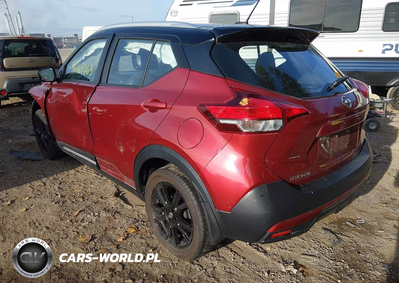 2019 Nissan Kicks Sr VIN:3N1CP5CU7KL480650 - 3
