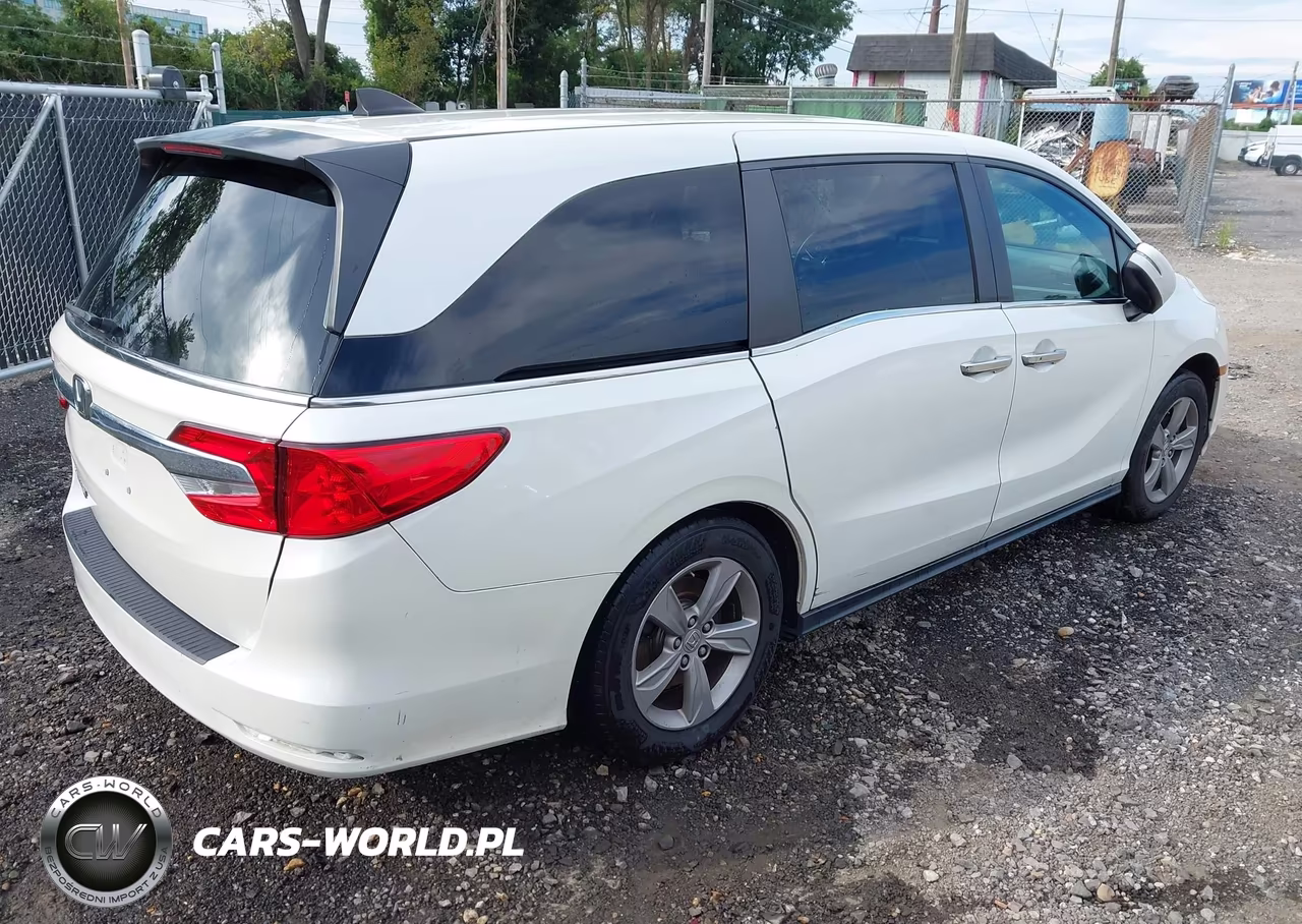 2018 Honda Odyssey Ex-L VIN:5FNRL6H78JB008580 - 4