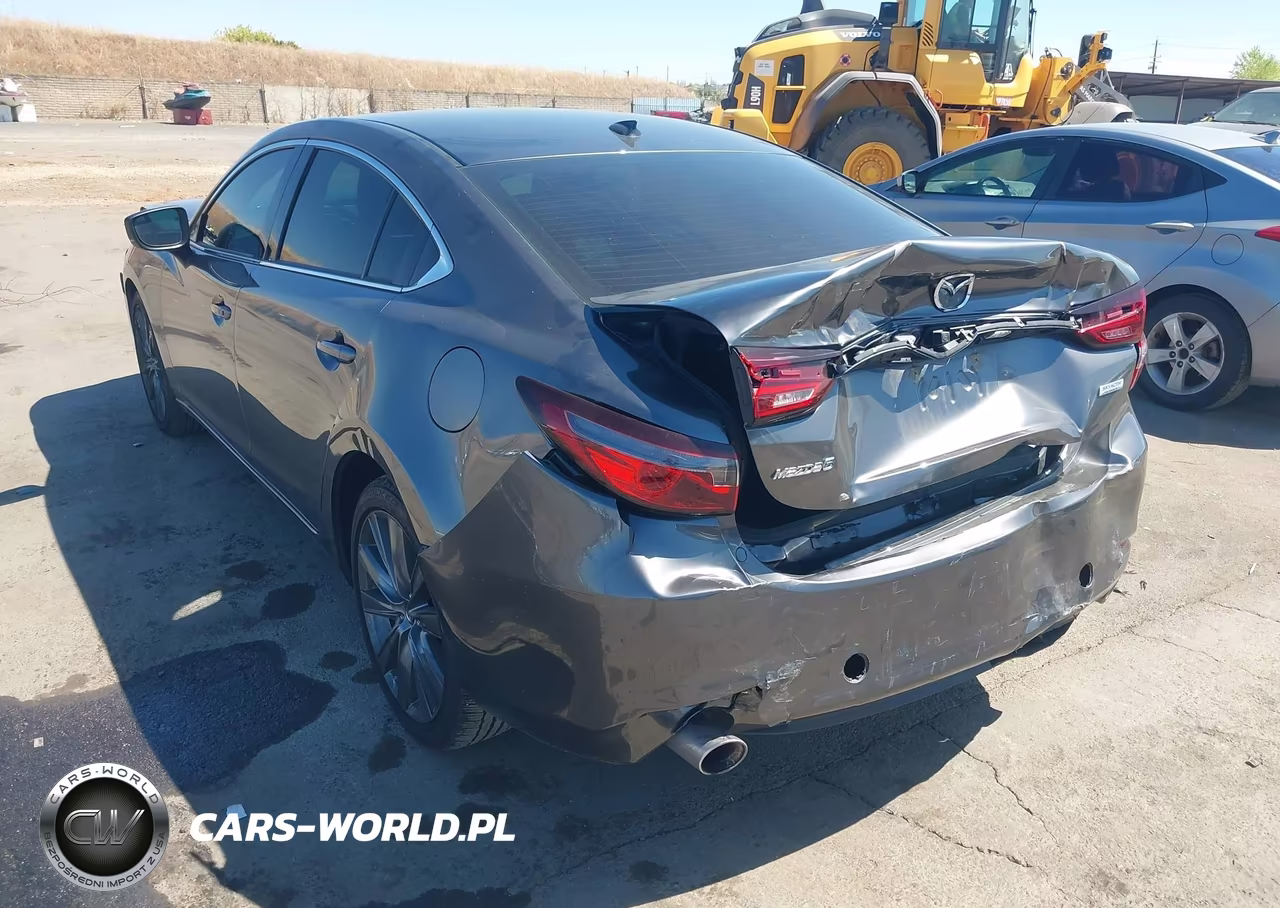 2018 Mazda Mazda6 Grand Touring VIN:JM1GL1TY3J1331812 - 3